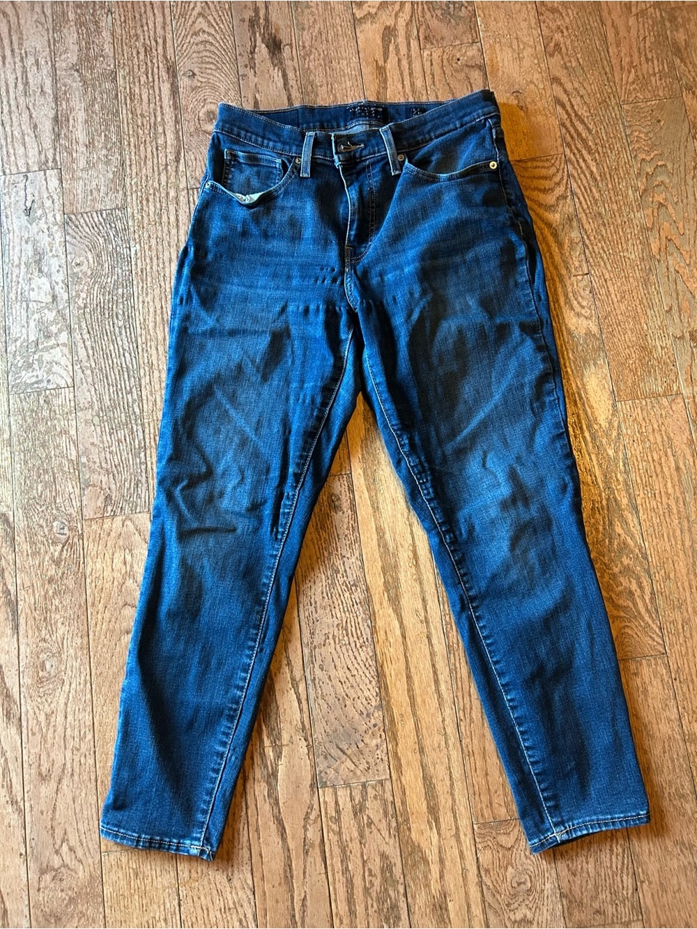 Lucky Brand Women's Boyfriend Jeans in Dark Blue Midrise skinny fit ankle